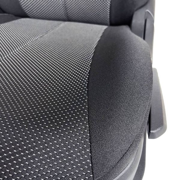 Чехлы из Жаккарда на Skoda Yeti 2009-2018 г.в. Чехлы из Жаккарда на Skoda Yeti 2009-2018 г.в.